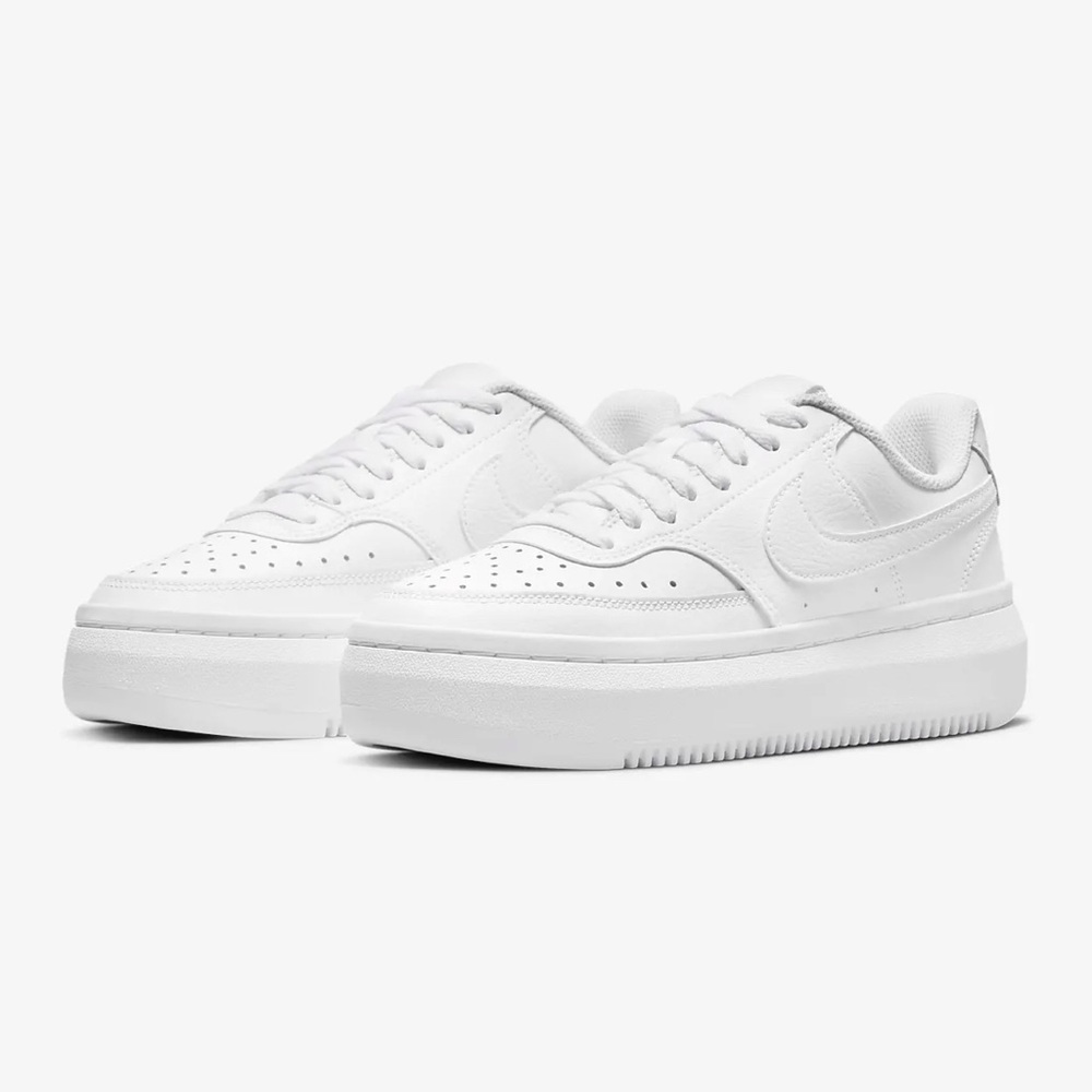 Nike Court Vision Alta, Size 6, white 👟✨